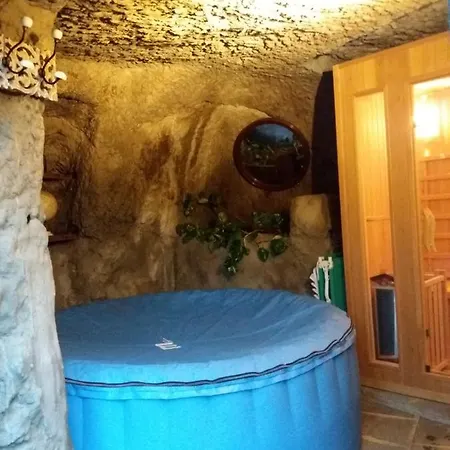 Bed & Breakfast La Cueva De Angel *